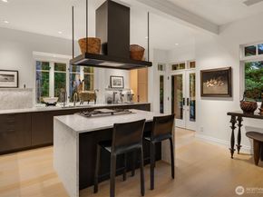 10208 47th Avenue SW, Seattle WA 98146