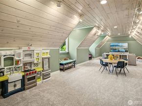 8150 Evergreen Lane, Mercer Island WA 98040
