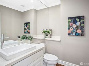 8150 Evergreen Lane, Mercer Island WA 98040