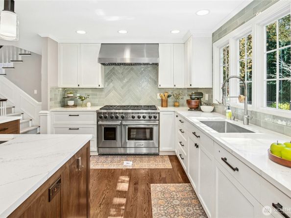 8150 Evergreen Lane, Mercer Island WA 98040
