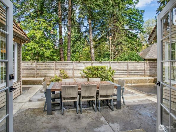 8150 Evergreen Lane, Mercer Island WA 98040