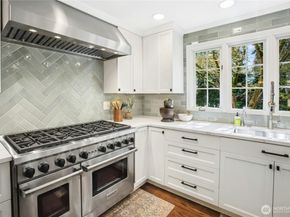 8150 Evergreen Lane, Mercer Island WA 98040