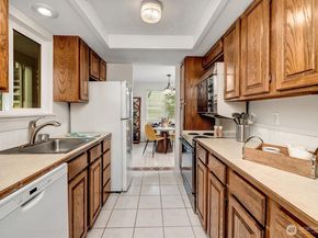 1220 SW 132nd Lane 523, Burien WA 98146