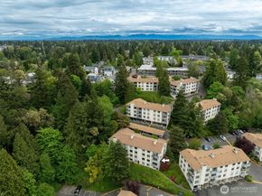 1220 SW 132nd Lane 523, Burien WA 98146