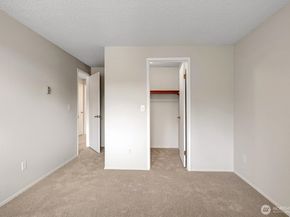 1220 SW 132nd Lane 523, Burien WA 98146