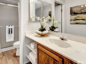 1220 SW 132nd Lane 523, Burien WA 98146