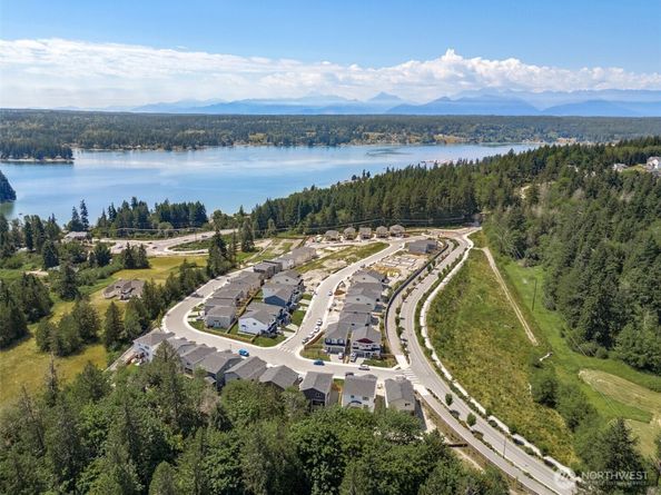17602 NE Midnight Sun Loop, Poulsbo WA 98370