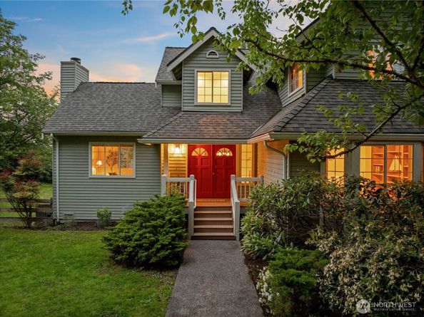 8484 NE County Park Road, Bainbridge Island WA 98110