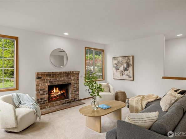 8484 NE County Park Road, Bainbridge Island WA 98110
