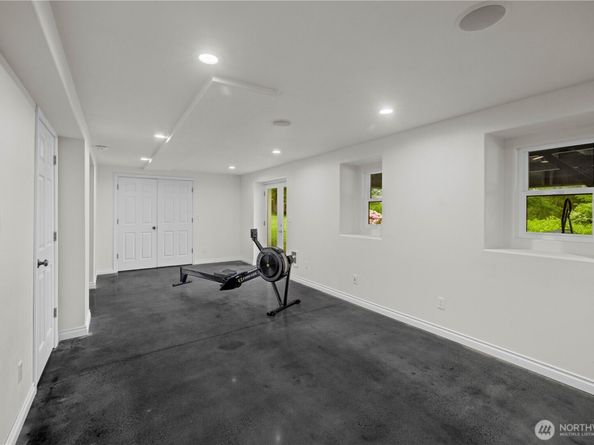 8484 NE County Park Road, Bainbridge Island WA 98110