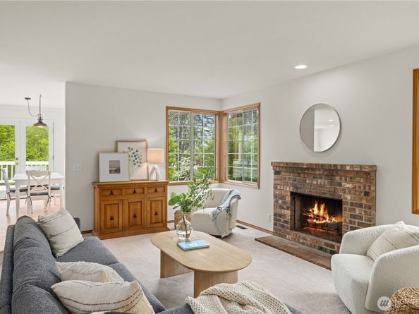 8484 NE County Park Road, Bainbridge Island WA 98110