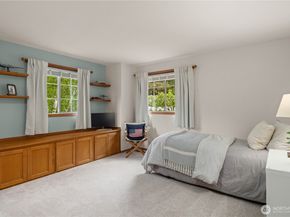 8484 NE County Park Road, Bainbridge Island WA 98110