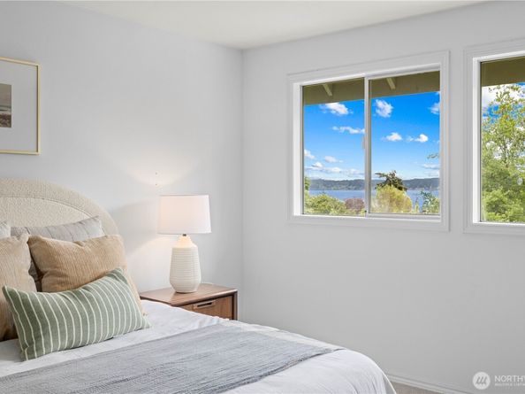 8484 NE County Park Road, Bainbridge Island WA 98110
