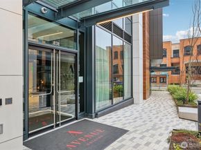 838 Avenue Square NE 1403, Bellevue WA 98004