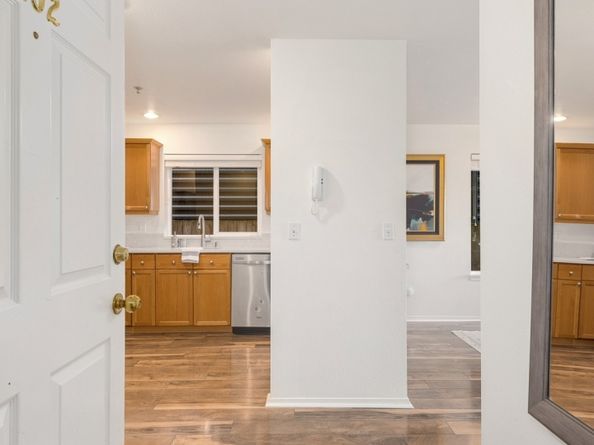 2024 NW 57th Street 102, Seattle WA 98107