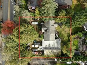 18534 Meridian Avenue N, Shoreline WA 98133