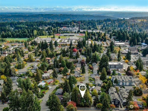 18534 Meridian Avenue N, Shoreline WA 98133