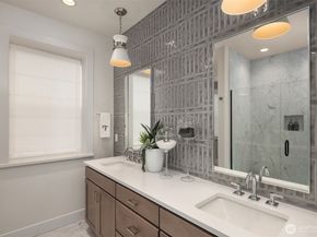 10819 (HS 99) 120TH Lane NE A, Kirkland WA 98033