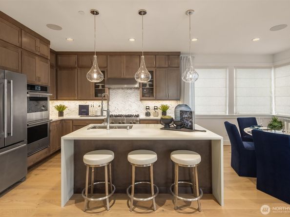 10819 (HS 99) 120TH Lane NE A, Kirkland WA 98033
