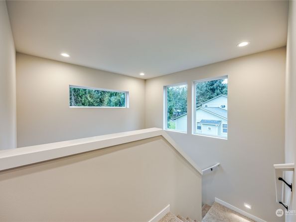 5021 NW Cedarside Loop, Silverdale WA 98383