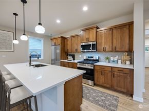 5021 NW Cedarside Loop, Silverdale WA 98383