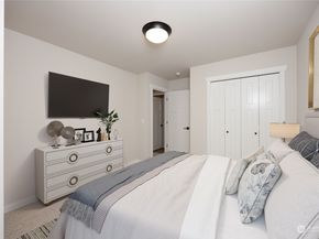 5021 NW Cedarside Loop, Silverdale WA 98383