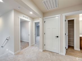 5021 NW Cedarside Loop, Silverdale WA 98383