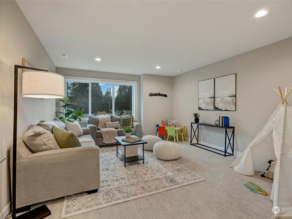 713 N 188th Street, Shoreline WA 98133