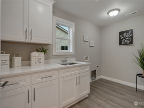713 N 188th Street, Shoreline WA 98133