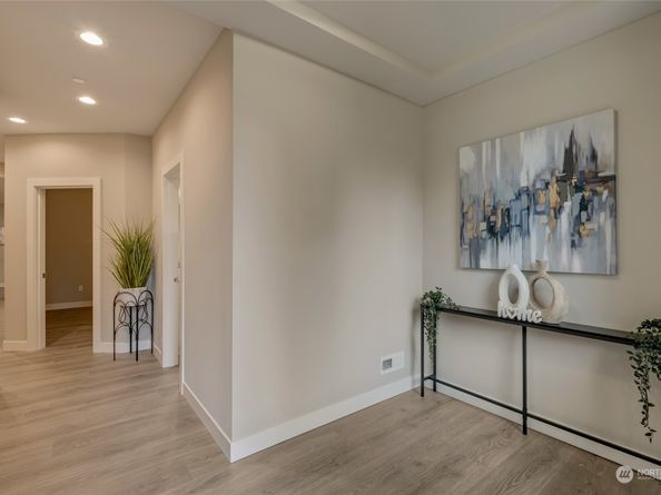 713 N 188th Street, Shoreline WA 98133