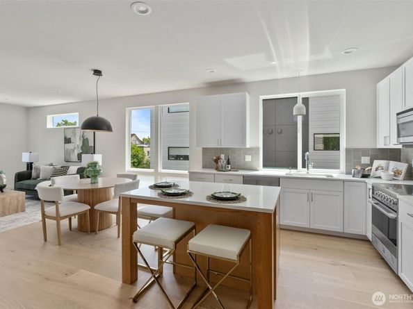 4521 A Bagley Avenue N, Seattle WA 98103
