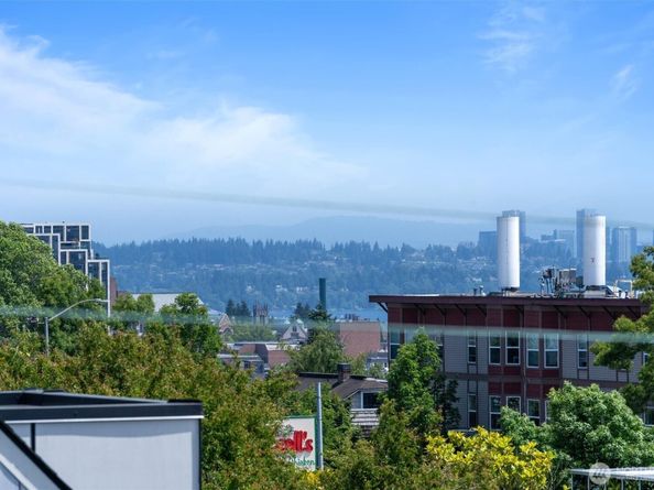 4521 A Bagley Avenue N, Seattle WA 98103