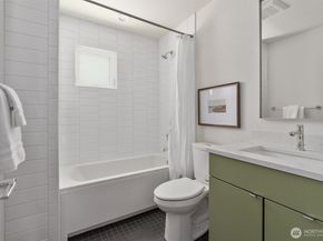 4521 A Bagley Avenue N, Seattle WA 98103