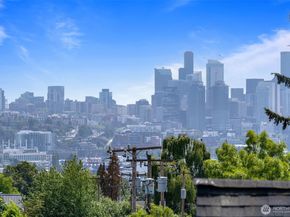 4521 A Bagley Avenue N, Seattle WA 98103