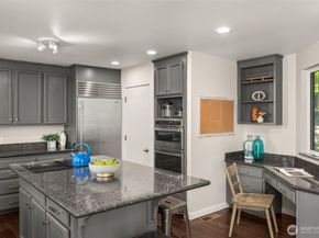 27541 SE 154th Place, Issaquah WA 98027