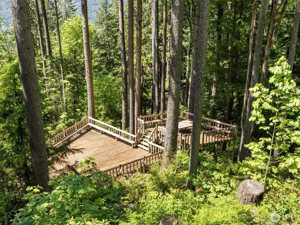 27541 SE 154th Place, Issaquah WA 98027