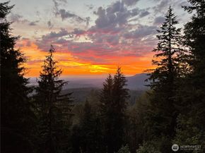 27541 SE 154th Place, Issaquah WA 98027