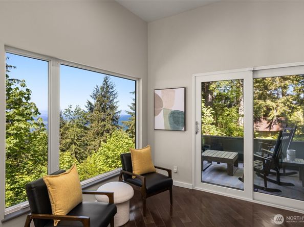 27541 SE 154th Place, Issaquah WA 98027
