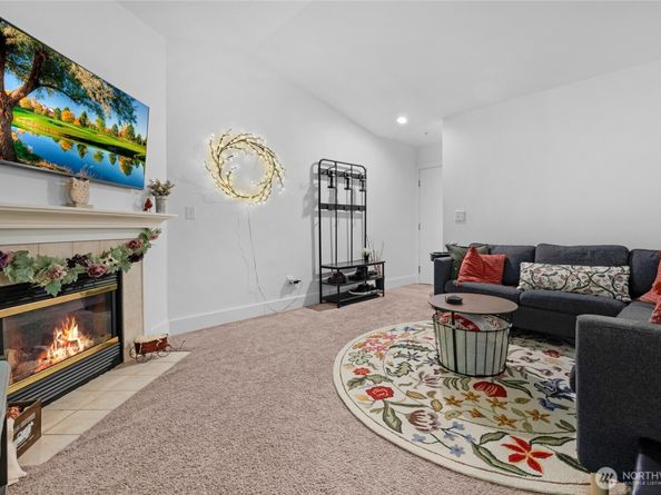 14815 29th Avenue W J301, Lynnwood WA 98087