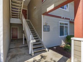 14815 29th Avenue W J301, Lynnwood WA 98087