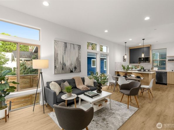 1203 C N Allen Place, Seattle WA 98103