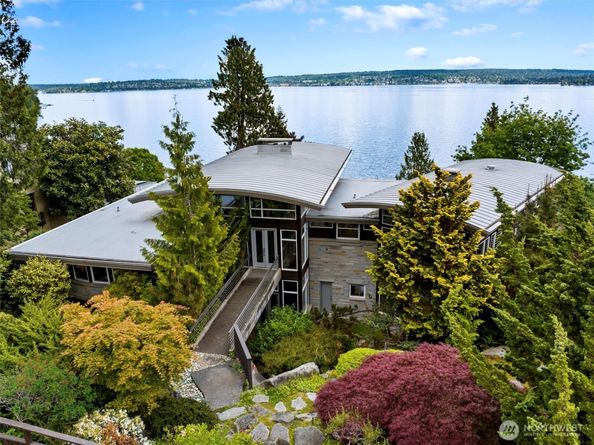 4502 55th Avenue NE, Seattle WA 98105