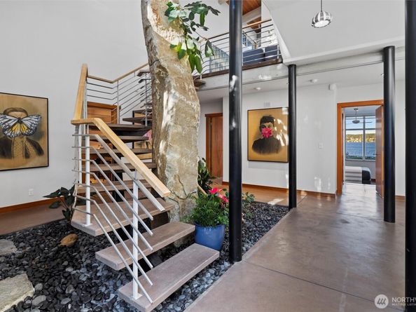 4502 55th Avenue NE, Seattle WA 98105