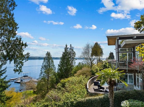4502 55th Avenue NE, Seattle WA 98105