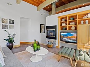 4502 55th Avenue NE, Seattle WA 98105