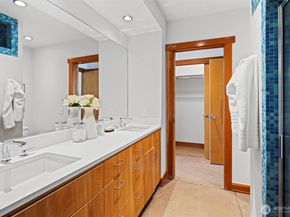 4502 55th Avenue NE, Seattle WA 98105