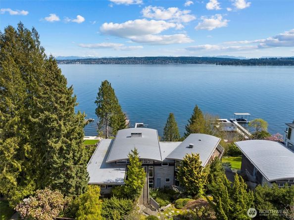 4502 55th Avenue NE, Seattle WA 98105