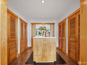 4502 55th Avenue NE, Seattle WA 98105