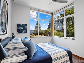 4502 55th Avenue NE, Seattle WA 98105