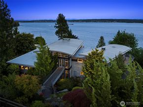 4502 55th Avenue NE, Seattle WA 98105